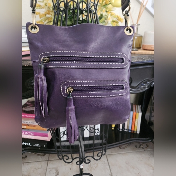Avorio Handbags - Avorio Italy leather crossbody bag